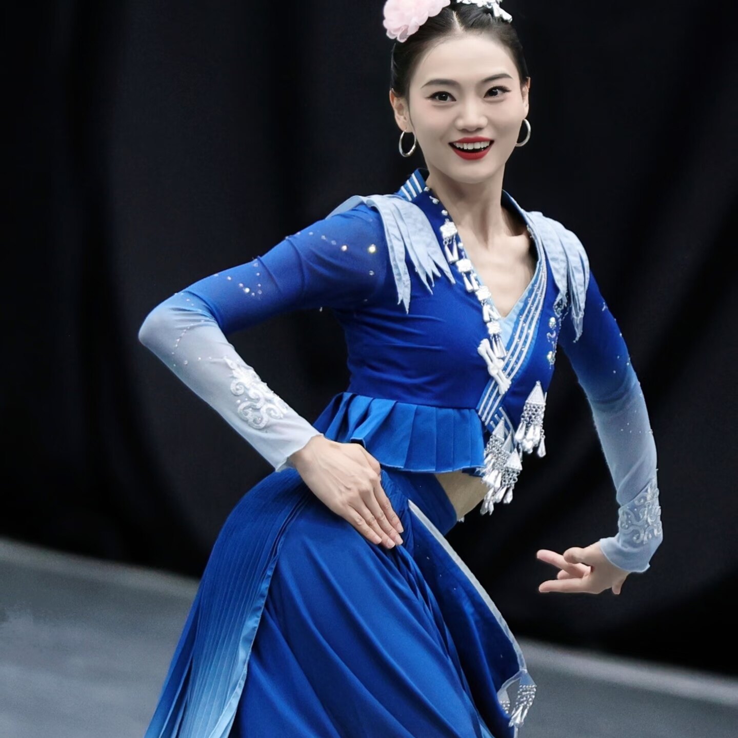 苗族花儿服装蓝色舞蹈服演出服桃李杯少儿艺考剧目表演服大摆裙女