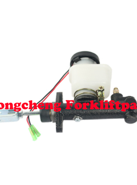 Komatsu小松叉车配件FD20/30-12/13/14刹车总泵3EB-36-31281配套