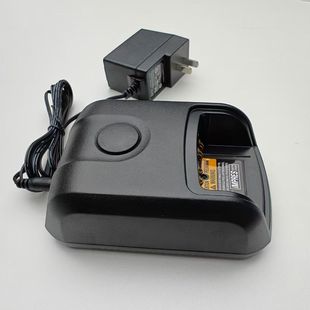适配摩托罗拉XIRE8608 E8600 E8628I E8608I对讲机充电器WPLN4199