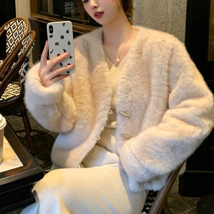 牛角扣皮毛一体外套女冬季保暖加厚立领中长款毛毛外套加厚大衣