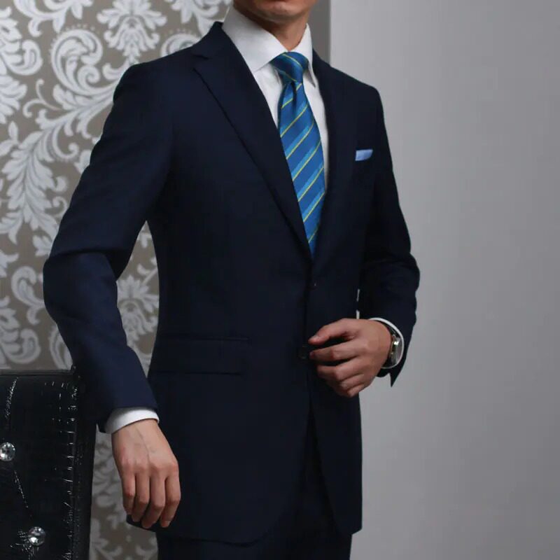 驿泊羊毛两粒扣平驳领绅士西装