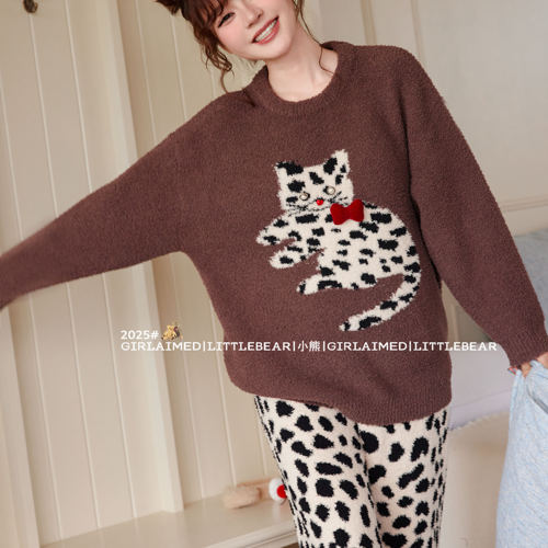 斑点猫咪冬季女士睡衣软绵绵套装