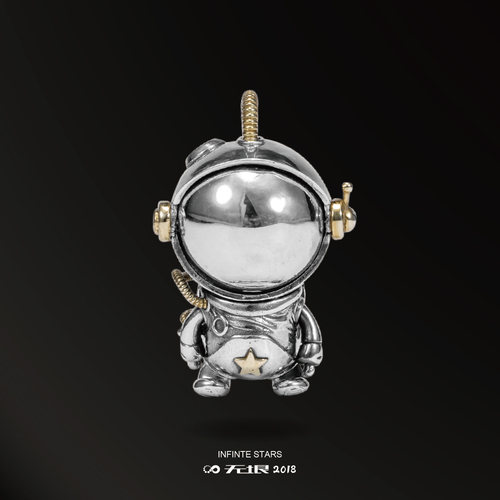 无垠手脚可动太空宇航员水晶吊坠