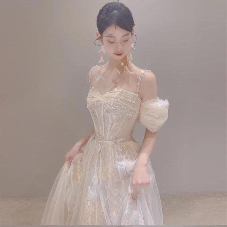 轻婚纱晚礼服2026新款轻奢小众吊带主持人成人礼森系名媛宴会礼服