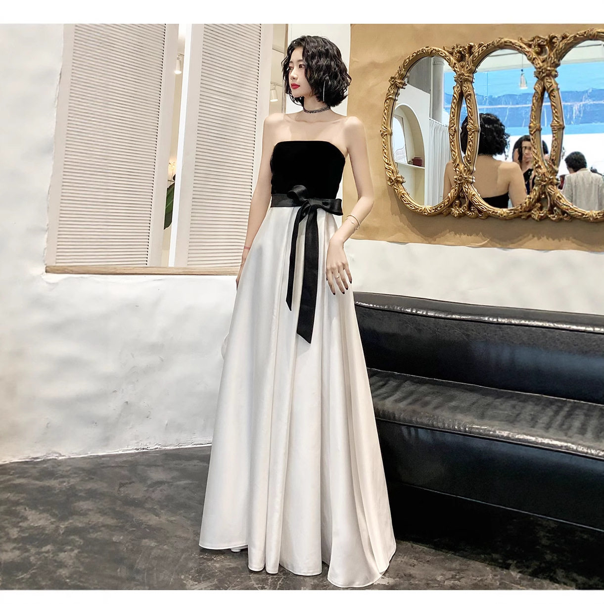 年会抹胸小晚礼服女2026新款气质高级质感简单大方连衣裙平时可穿