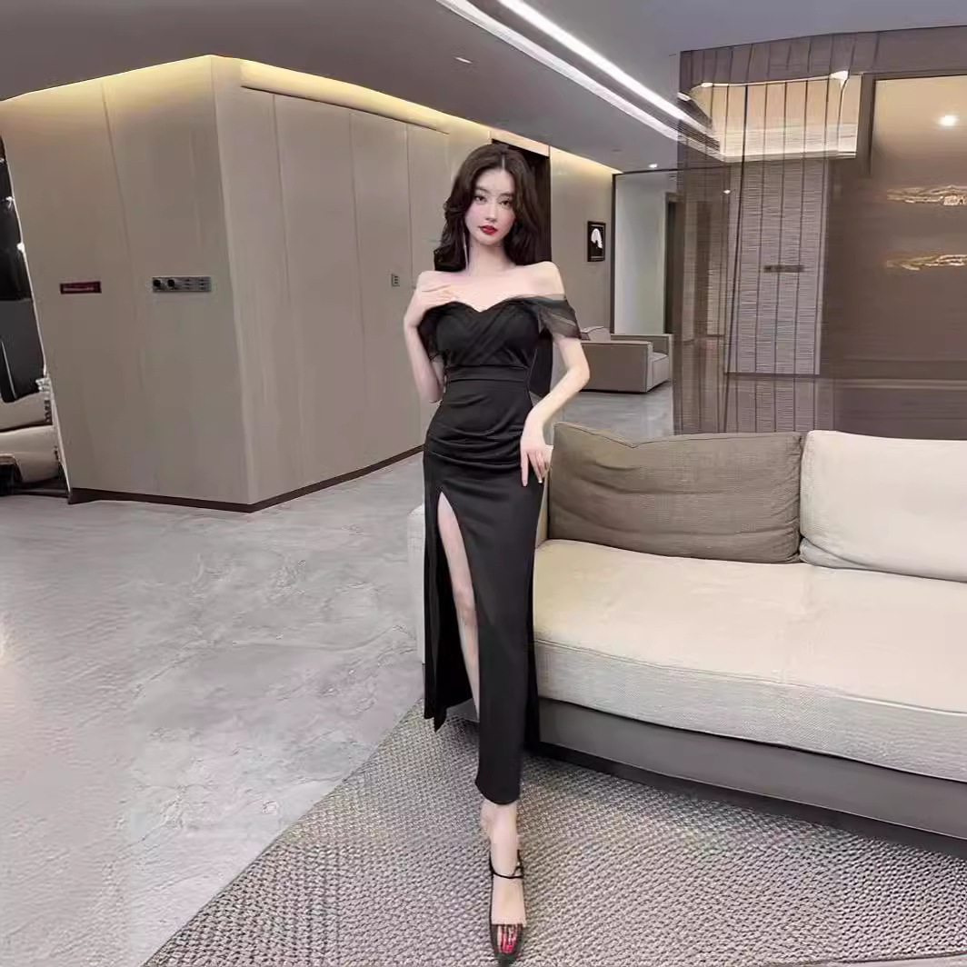 2026年新款性感长款礼服裙子女别致气质高开叉网纱拼接抹胸连衣裙