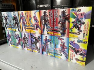 万代 食玩盒蛋BY2 装动02 假面骑士revice 利维斯 蜘蛛 三骑 帝骑