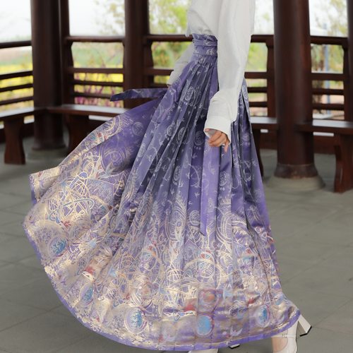 明代紫色马面裙重工织金婚服汉服