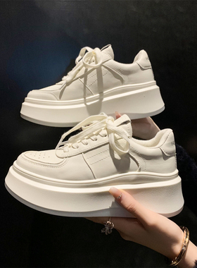 真皮厚底小白鞋女配裙子2025年新款增高女鞋百搭松糕运动休闲板鞋