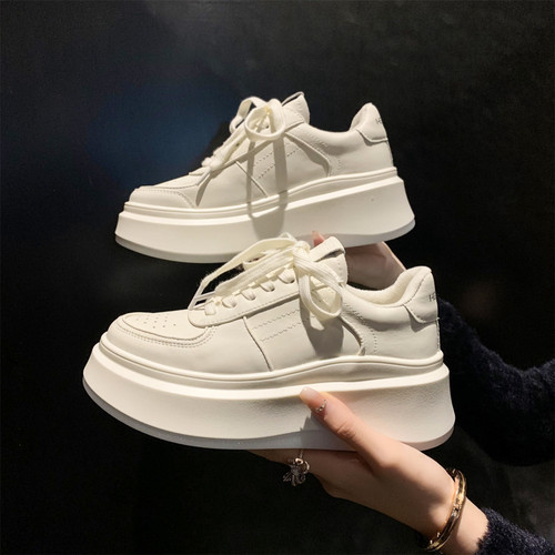 真皮厚底小白鞋女配裙子休闲板鞋