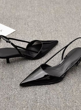 黑色尖头细跟绝美凉鞋女夏2025年新款包头中跟低跟法式高跟鞋单鞋