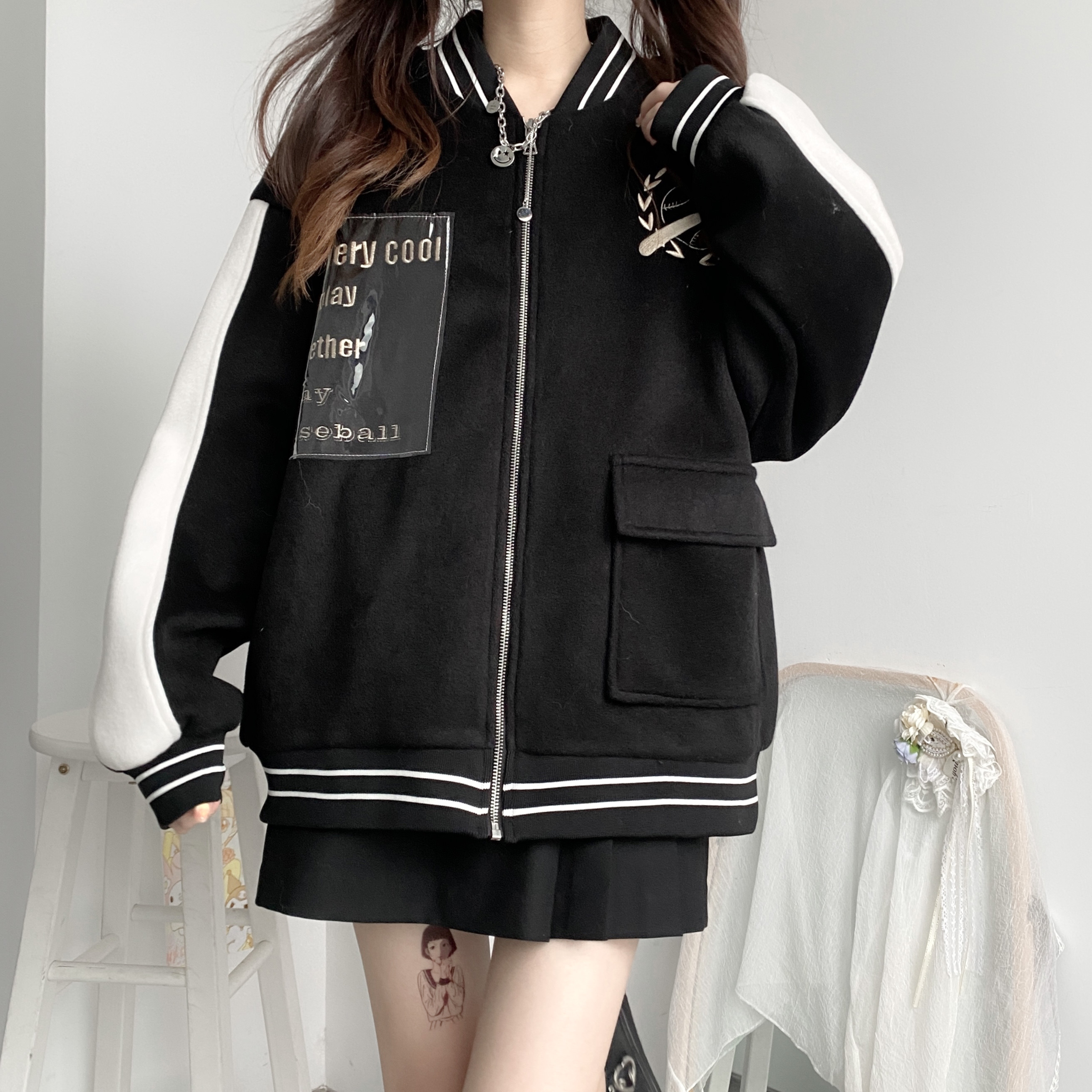 黑白拼色棒球服开衫毛呢外套