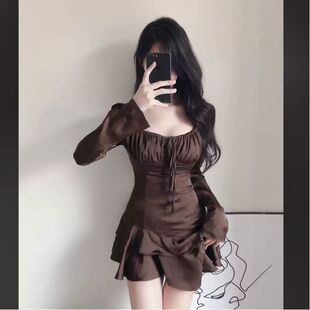 法式初恋气质连衣裙女秋冬系穿搭高级感御姐风修身荷叶边裙子