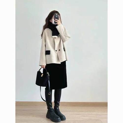 高级感法式撞色娃娃领毛呢外套女秋冬装新款百搭气质休闲短款上衣