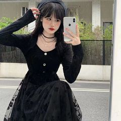 小个子女生秋冬2025新款连衣裙显瘦藏肉复古网纱碎花裙