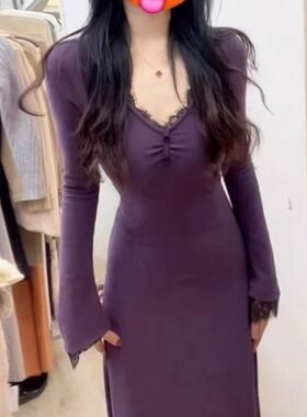 法式简约蕾丝V领紫色连衣裙早秋季2025新款打底包臀气质显瘦长裙