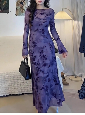 2025年秋季法式御姐风紫色碎花连衣裙网纱感性感纯欲风长裙女装