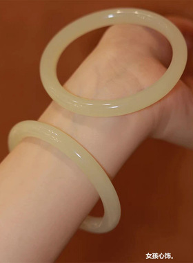 天然新疆青白玉手镯女款冰种圆条细条青白玉镯子和田玉晴水料时尚