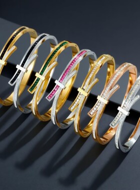 欧美流行仿蝴蝶结设计排砖不锈钢手镯 个性潮流方砖钛钢手环女批