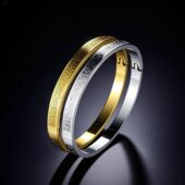 不锈钢新款 潮流设计 钛钢手镯创意简约菱格网纹卡扣手环饰品时尚