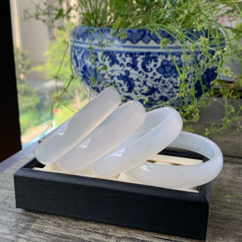 【琨瑜】天然玉髓手镯海洋玉髓 冰种起光 妈妈手镯67mm 稀有大圈