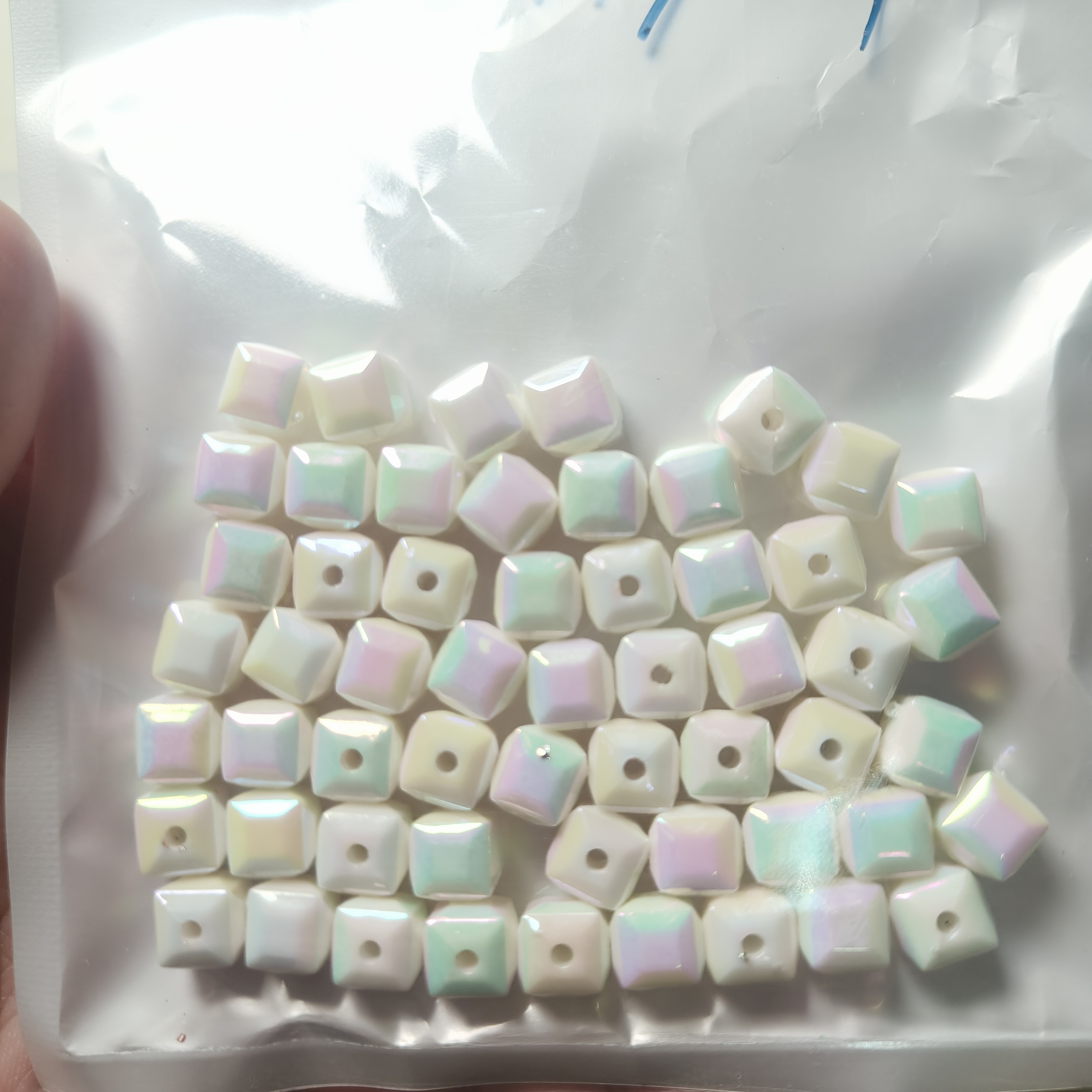 （9.9元包邮）77-025卡8实白色方块20颗