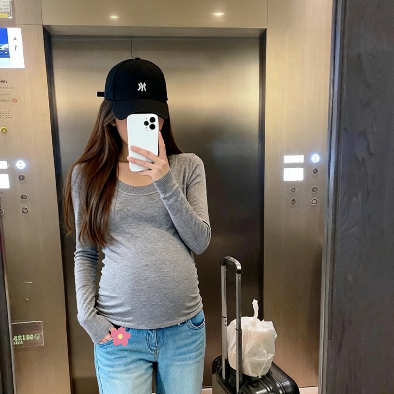 小个子孕妇套装秋冬新款时尚牛仔阔腿裤加绒加厚阔腿裤u领针织衫