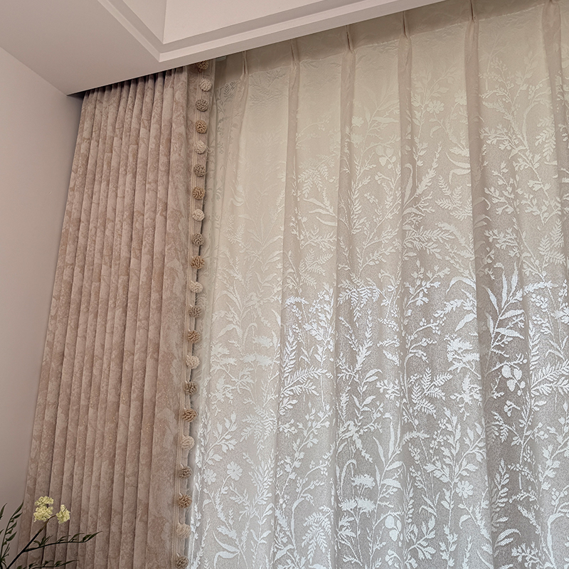 新款法式奶茶色雪尼尔窗帘