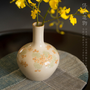 枇杷桂花手绘陶瓷花瓶釉下彩