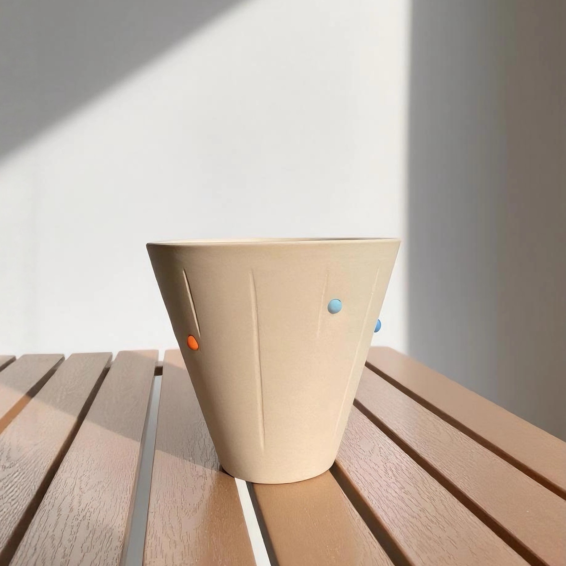 白色糖豆奶油风斗笠花盆