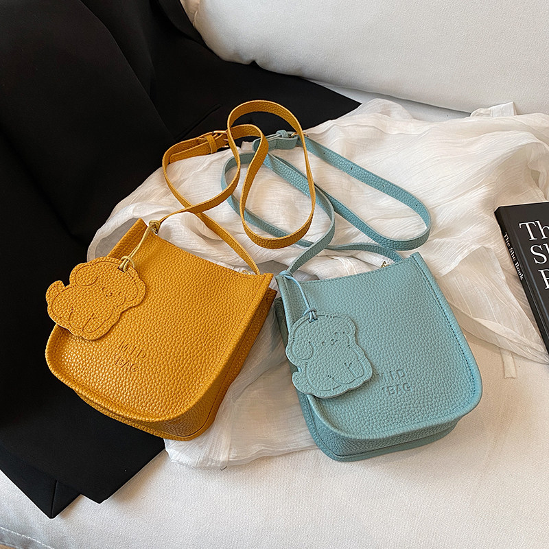 2025年新款流行韩版简约荔枝纹水桶包包女时尚通勤高级感纯色单肩,箱包皮具/热销女包/男包,水桶包,淘宝优惠券,粉丝福利购,淘宝优惠卷