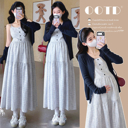 2026春夏新品孕妇韩系度假风收腰格子吊带裙+六羊毛针织开衫