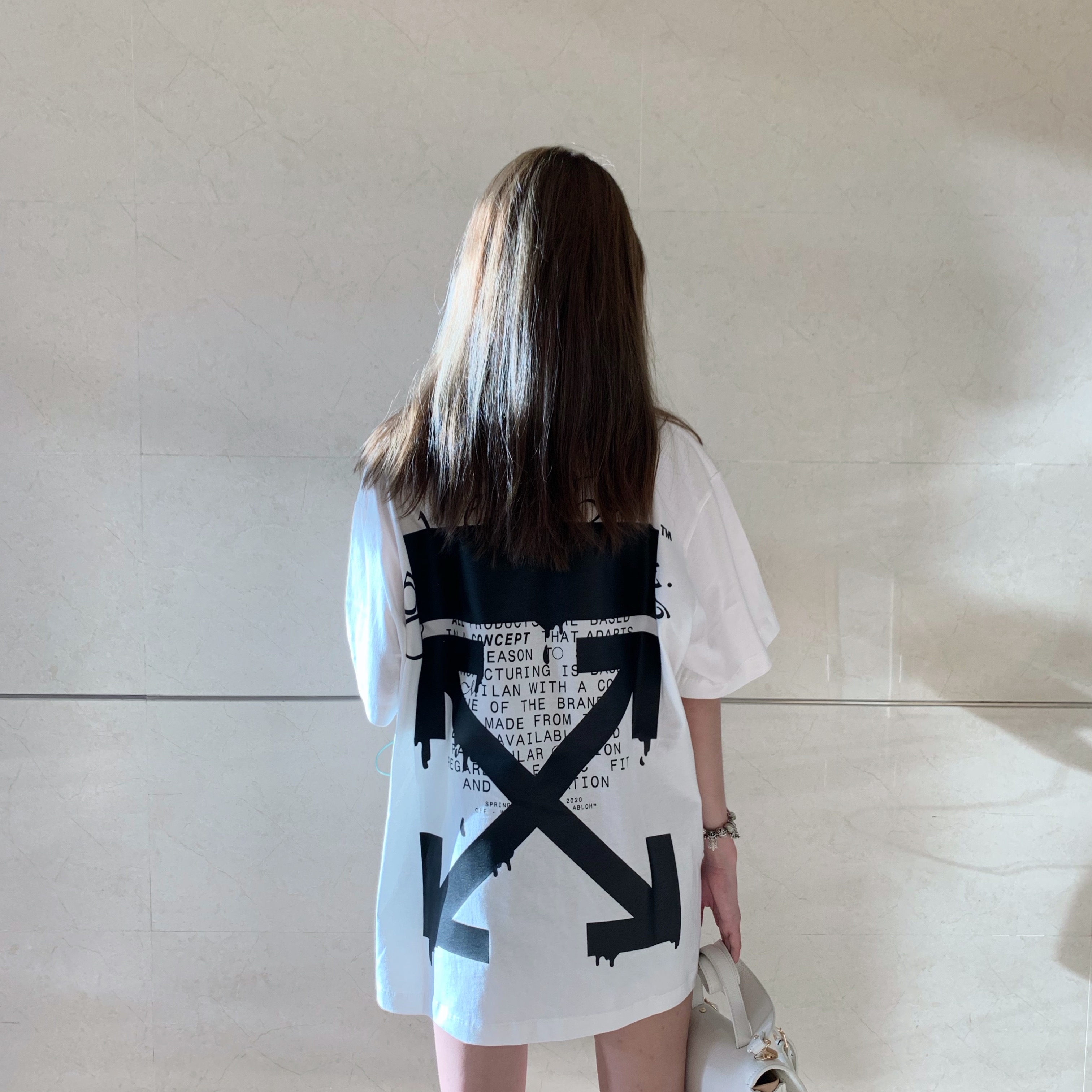 offwhitet恤多少钱（offwhite外套正品多少钱）-第2张图片-潮百科