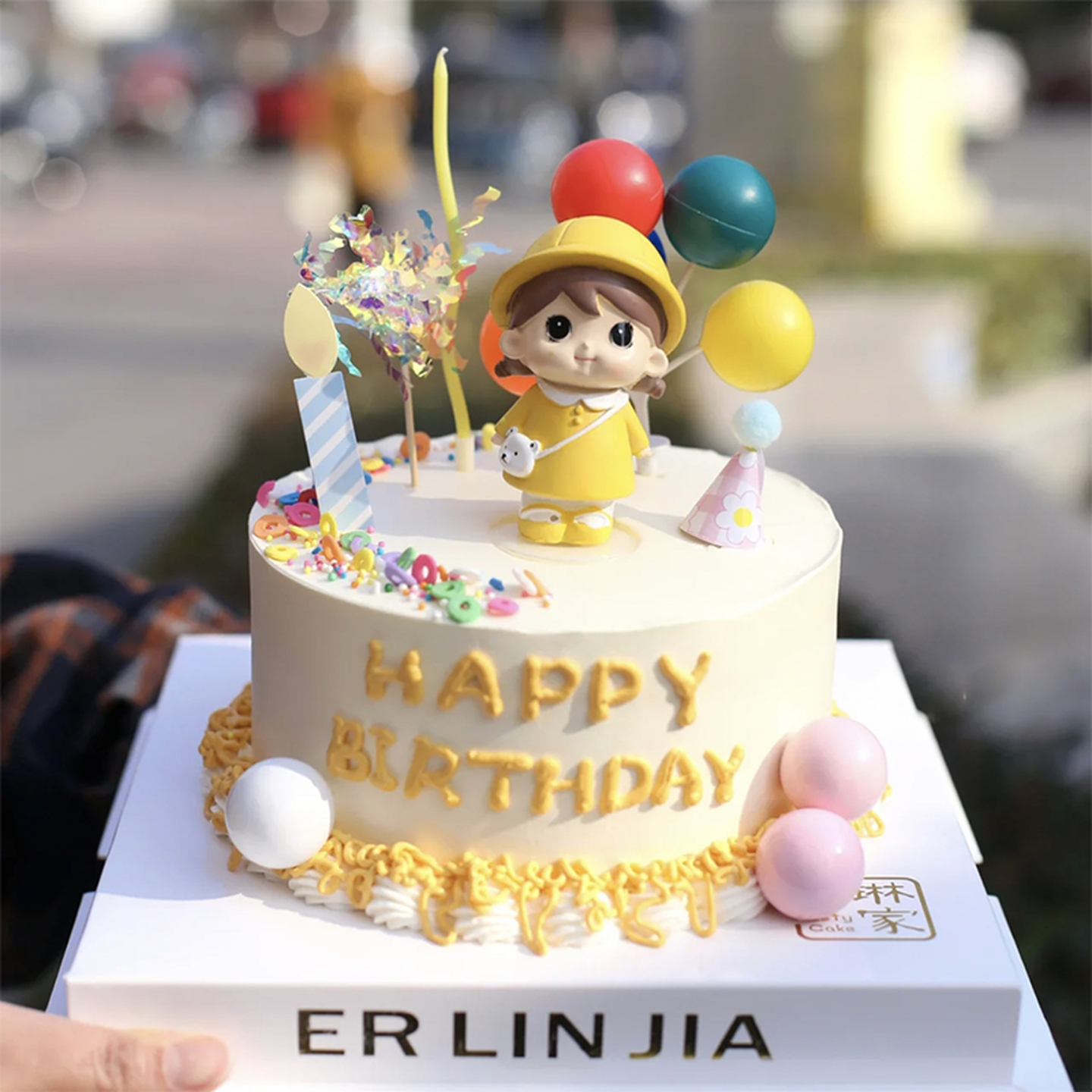 烘焙蛋糕装饰摆件男孩女孩黄色帽子可爱女宝公仔玩偶生日派对插件