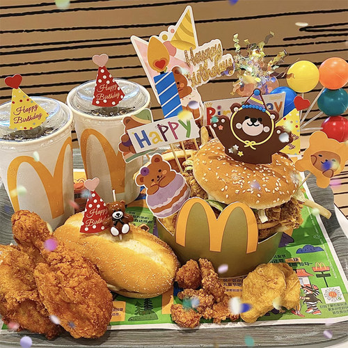 小红书网红蛋糕装饰摆件麦当劳ins韩风小熊蜡烛生日帽插件插卡