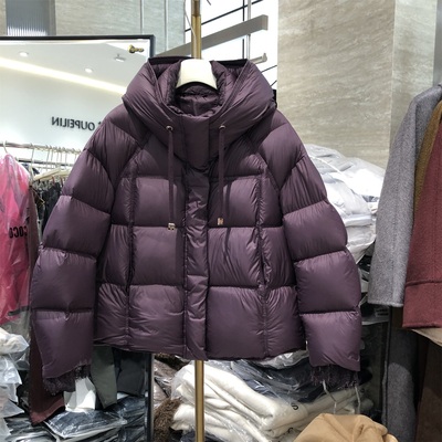 95白鸭绒蕾丝拼接短款羽绒服