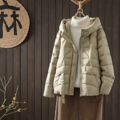 通勤短款连帽90白鸭绒羽绒服