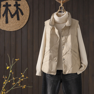 2025年秋冬新款白鸭绒轻薄保暖羽绒服马甲女立领宽松无袖短款外套