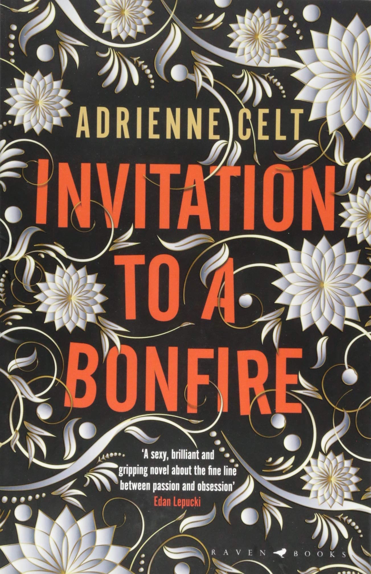 现货英文原版 篝火请柬 Invitation to a Bonfire 恐怖 惊悚 悬疑 大开本 平装 英文版小说 Adrienne Celt 进口书籍正版