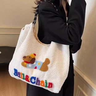 日本代购 可爱刺绣单肩包 ballchain腊肠狗羊羔毛绒包包女2024冬款