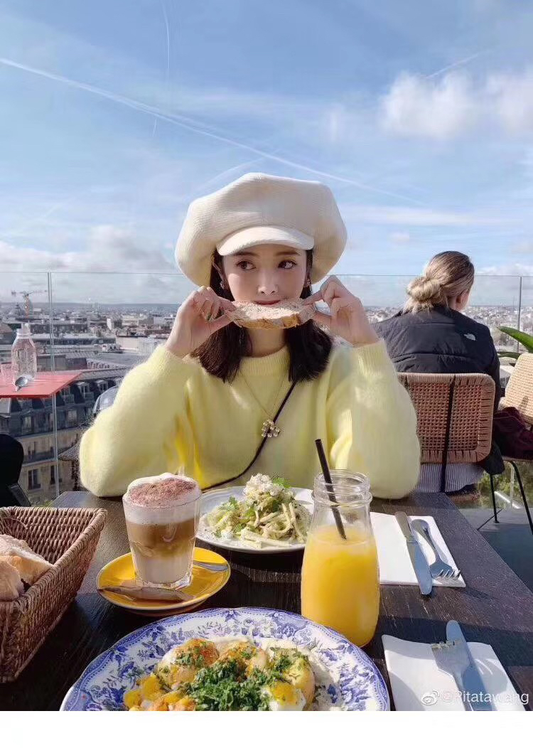 欧美潮牌原单ance洋气清新百搭休闲浅黄宽松羊毛马海毛混纺美卫衣