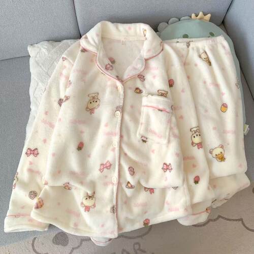 秋冬新款法兰绒卡通可爱轻松熊睡衣女甜美少女加绒加厚保暖家居服