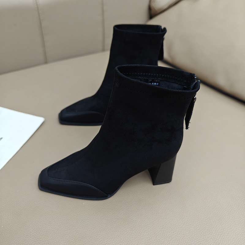 黑色高跟短靴女2024冬季新款法式裸靴绒面粗跟瘦瘦靴复古方头女靴
