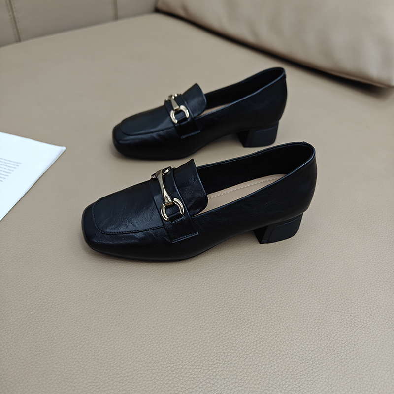 法式单鞋粗跟乐福鞋一脚蹬小皮鞋