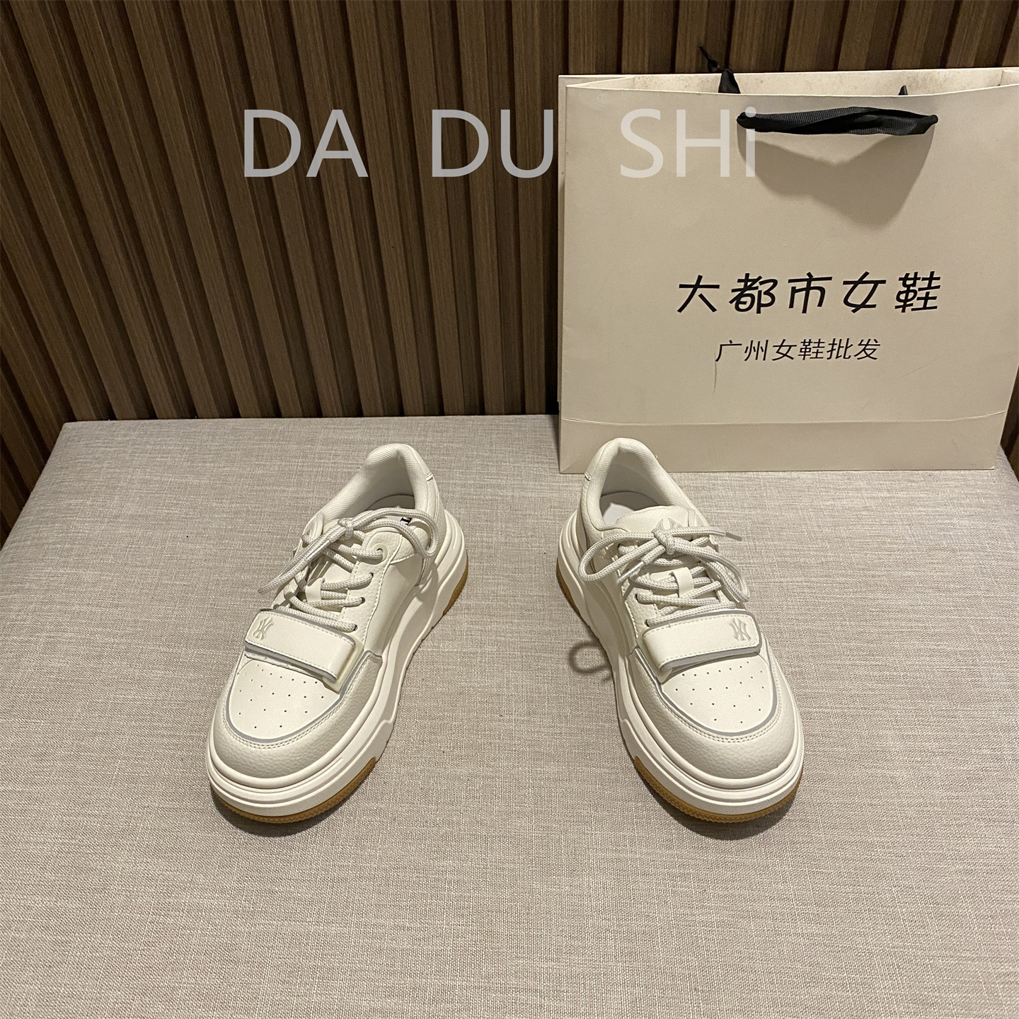 2025新款厚底休闲鞋女冬季增高