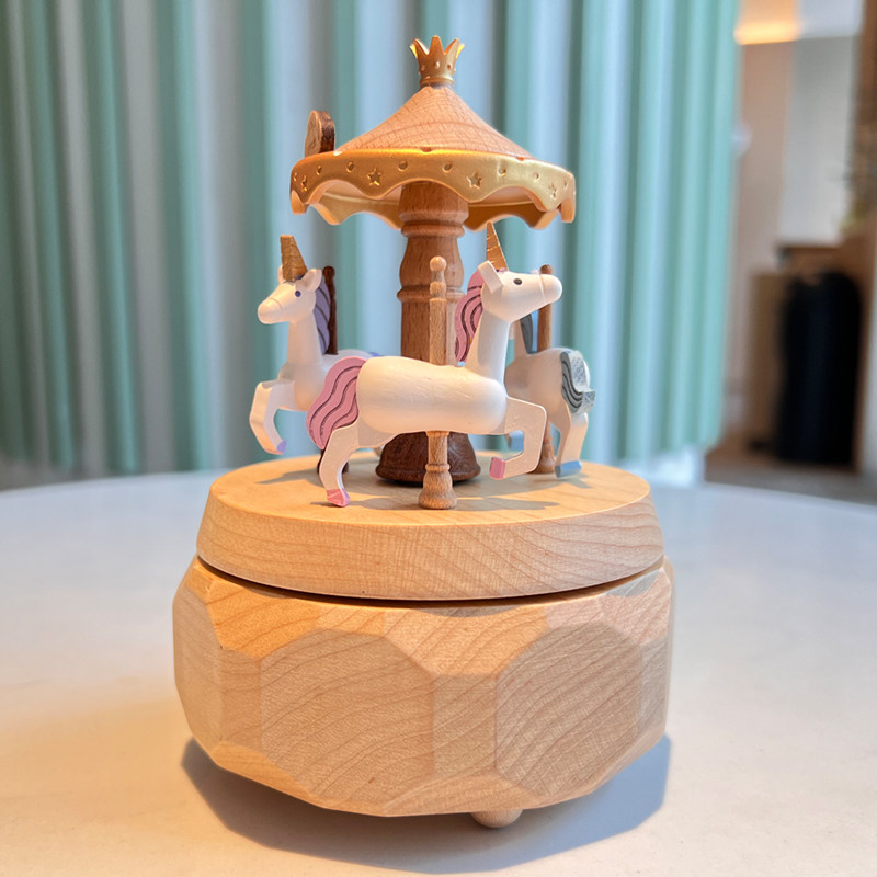 森活木质有趣音乐盒旋转木马男女孩八音盒女生闺蜜生日礼物儿童