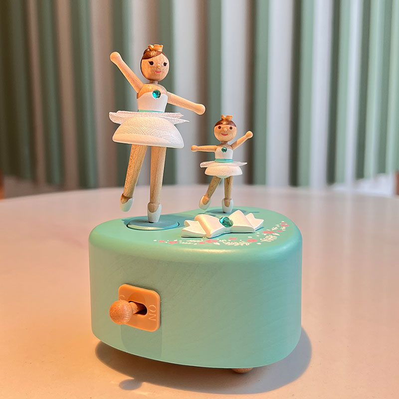 台湾森活木质有趣音乐盒芭蕾舞八音女生闺蜜女孩儿童生日礼物朋友
