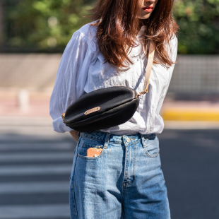 手工真皮复古斜跨单肩百搭腰包 Rugby橄榄球女士胸包 切線派