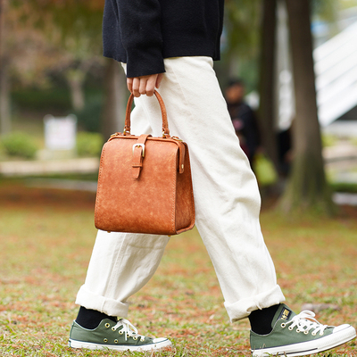 【切線派手提医生包版口金包磁扣