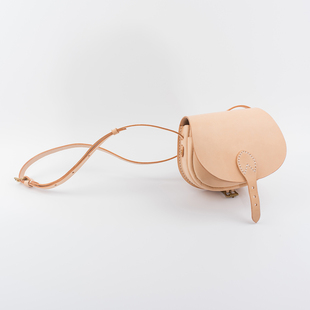 LINEAR真皮手工马鞍包斜挎包女包圆月型 TANGENT 小 切線派